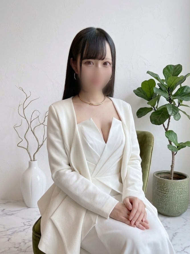 結城　ひなの